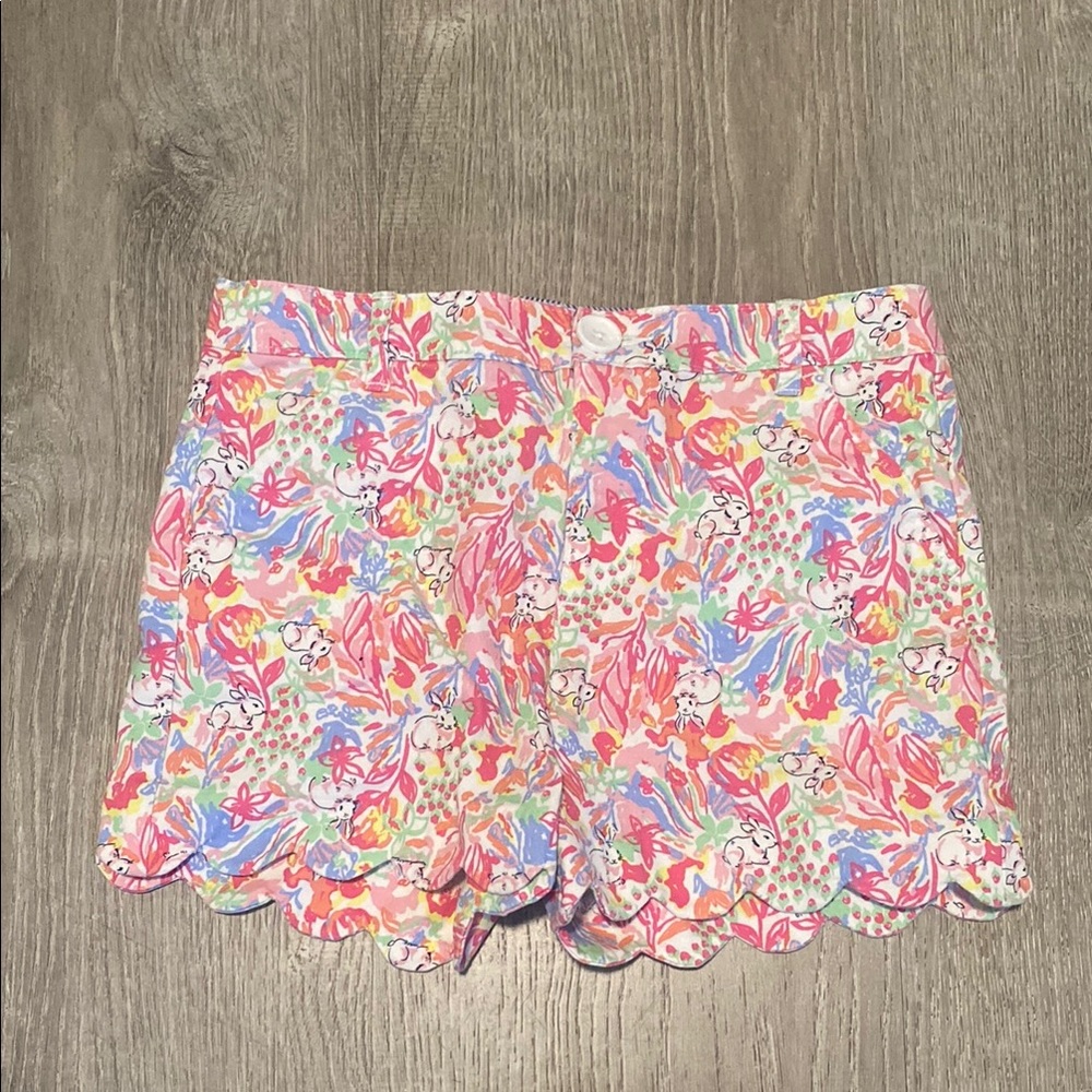 Crown & Ivy Shorts with Scalloped Hem
